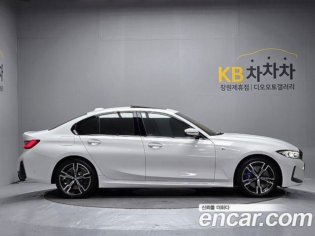 BMW 3-Series 2025 — photo 7