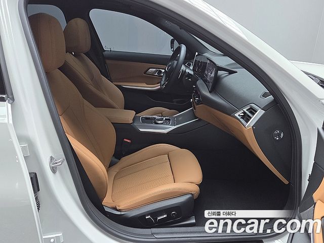 BMW 3-Series 2025 — photo 13