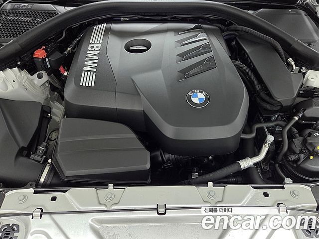 BMW 3-Series 2025 — photo 19