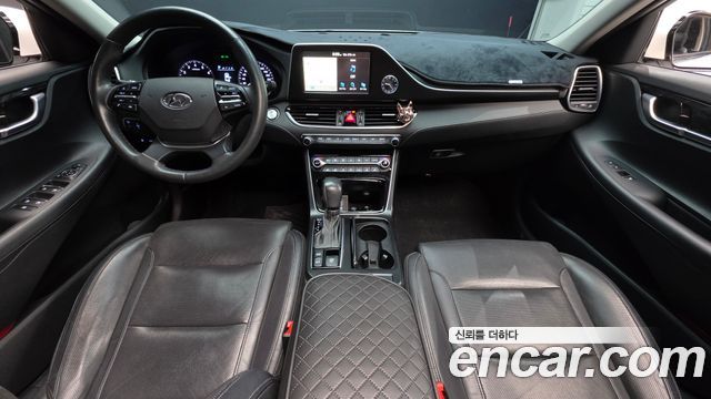 Hyundai Grandeur 2018 — photo 10