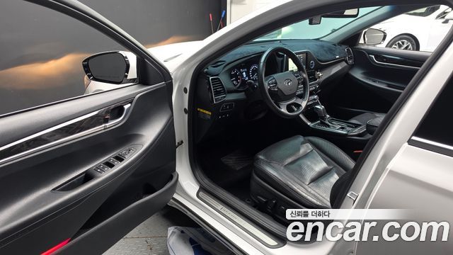 Hyundai Grandeur 2018 — photo 13