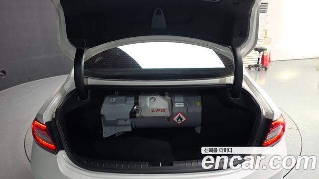 Hyundai Grandeur 2018 — photo 26