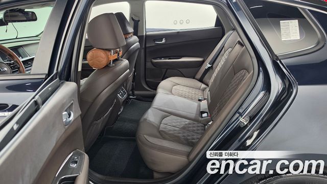 Kia K5 2019 — photo 12
