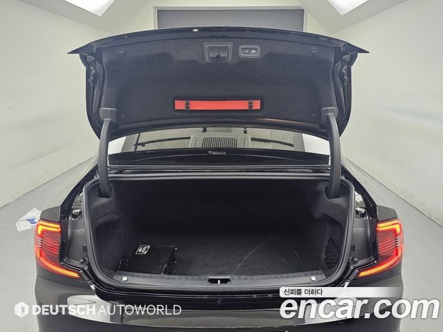 Volvo S90 2021 — photo 19