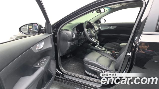 Kia K3 2024 — photo 13