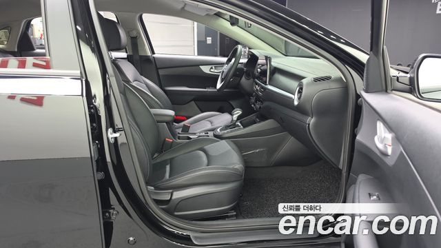 Kia K3 2024 — photo 17