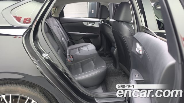Kia K3 2024 — photo 18