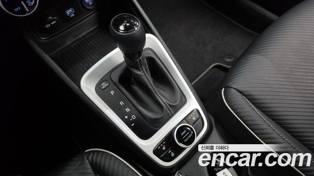 Hyundai Venue 2020 — photo 12