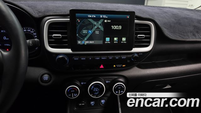 Hyundai Venue 2020 — photo 19