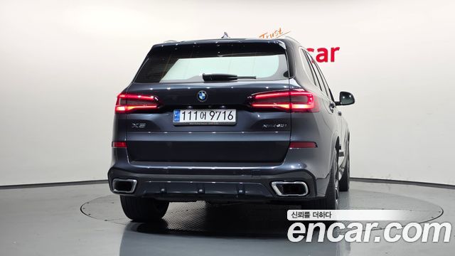 BMW X5 2021 — photo 4
