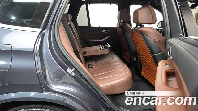 BMW X5 2021 — photo 17