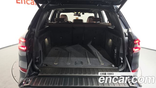 BMW X5 2021 — photo 23