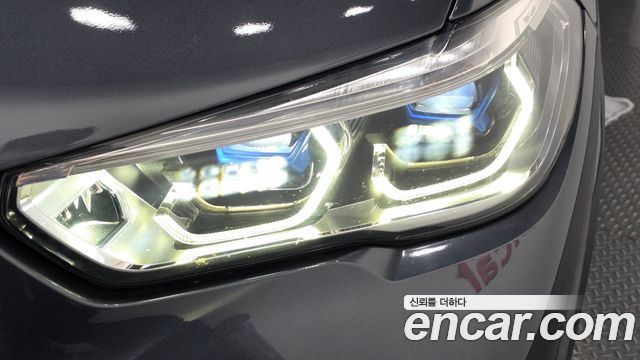 BMW X5 2021 — photo 8