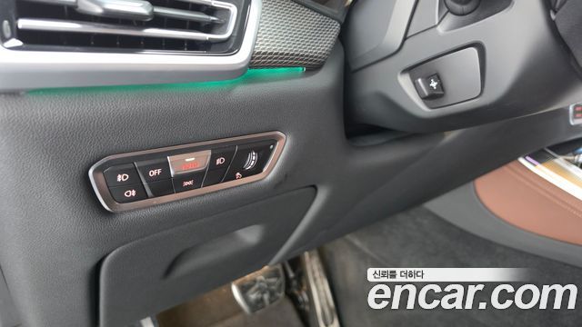 BMW X5 2021 — photo 31