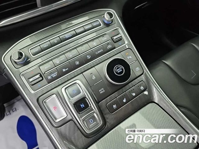 Hyundai Santafe 2022 — photo 8