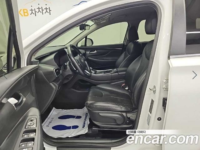 Hyundai Santafe 2022 — photo 11