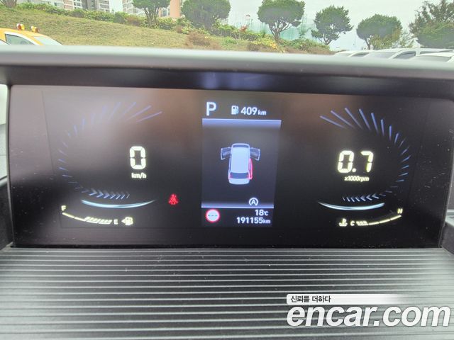 Hyundai Staria 2022 — photo 7
