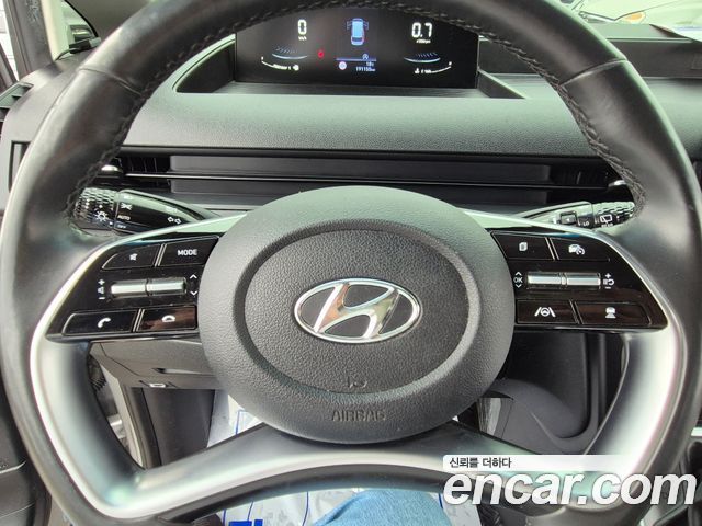 Hyundai Staria 2022 — photo 9