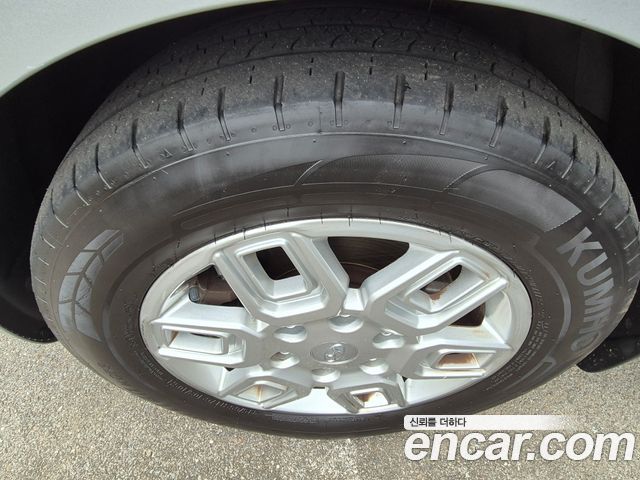 Hyundai Staria 2022 — photo 16