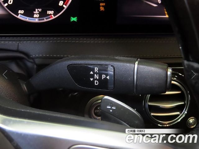 Mercedes-Benz S-Class 2019 — photo 13