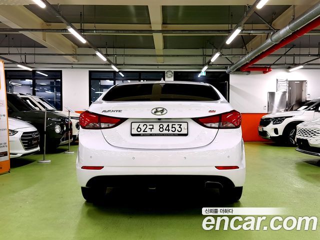 Hyundai AVANTE 2015 — photo 4