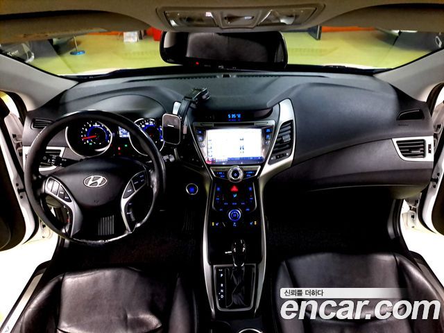 Hyundai AVANTE 2015 — photo 7