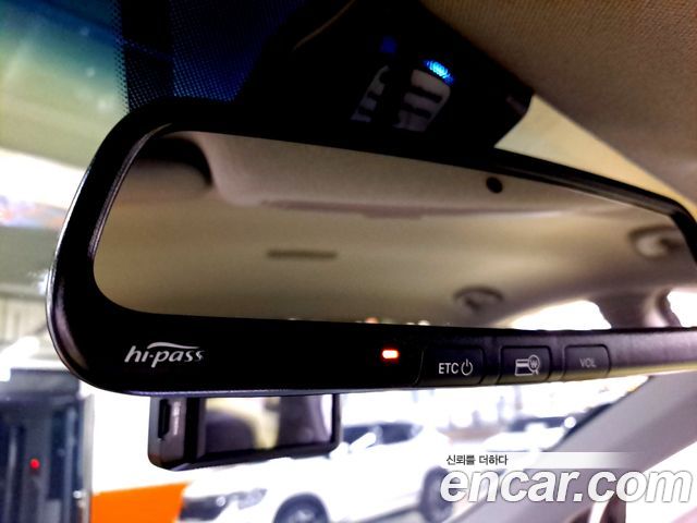 Hyundai AVANTE 2015 — photo 16