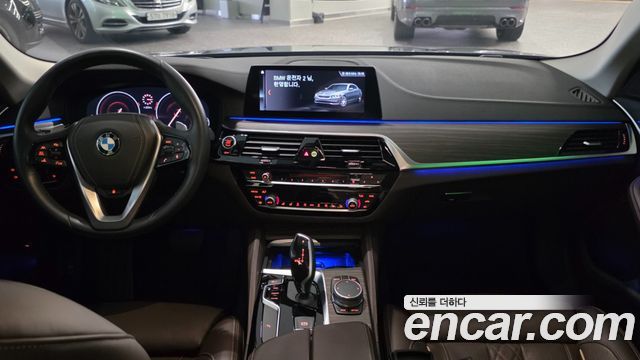 BMW 5-Series 2019 — photo 7