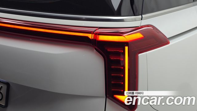 Kia Canival 2024 — photo 9