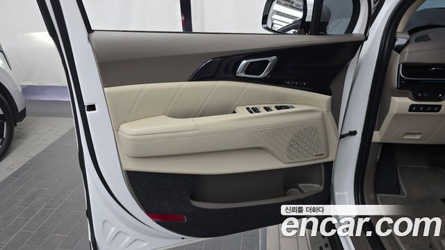 Kia Canival 2024 — photo 14