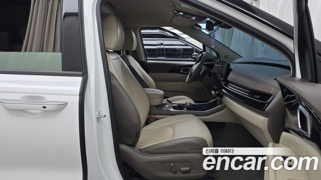 Kia Canival 2024 — photo 16