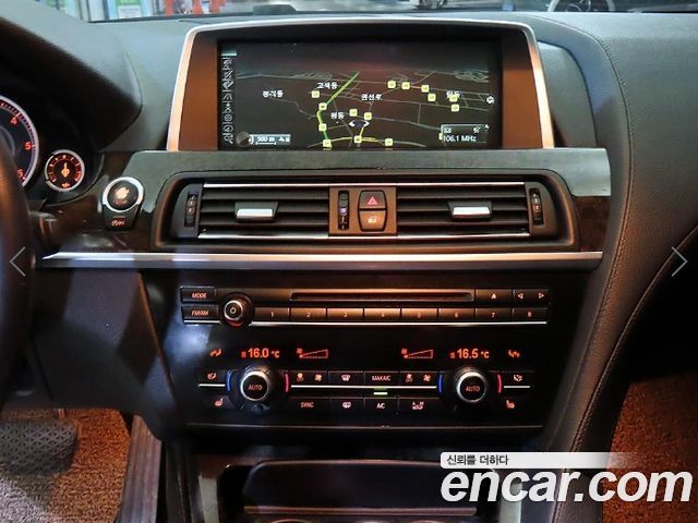BMW 6-Series 2015 — photo 11