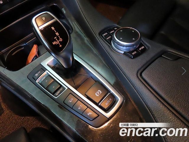 BMW 6-Series 2015 — photo 12
