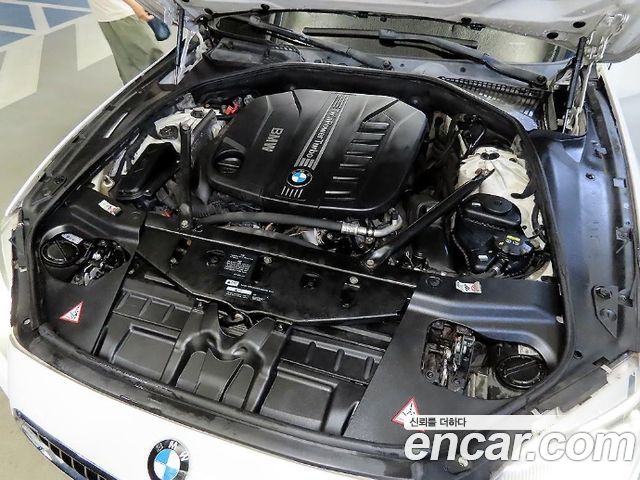 BMW 6-Series 2015 — photo 19