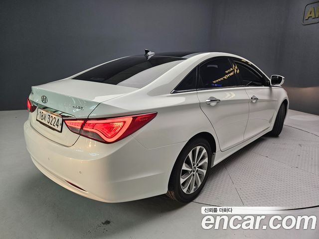 Hyundai Sonata 2014 — photo 2