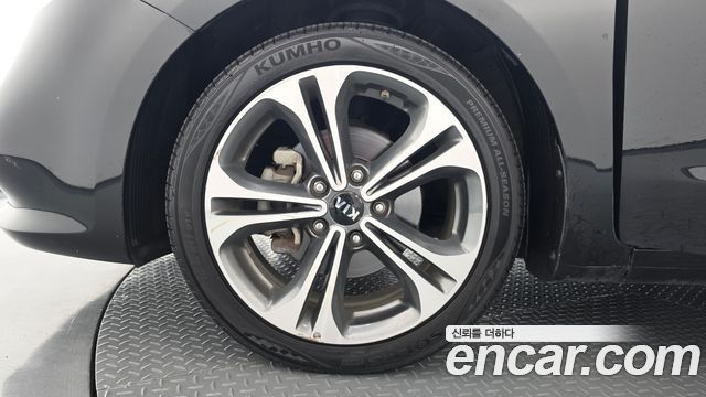 Kia K3 2015 — photo 5