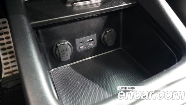 Kia K3 2015 — photo 13
