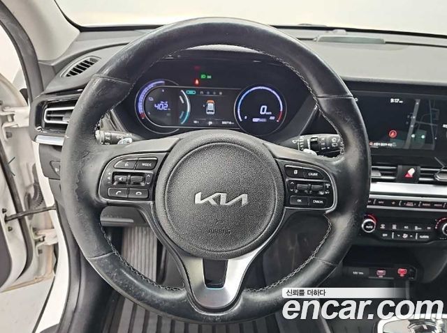 Kia Niro 2024 — photo 9