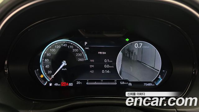 Genesis GV70 2021 — photo 8