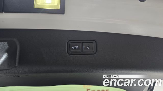 Genesis GV70 2021 — photo 18