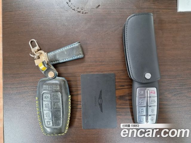 Genesis GV70 2021 — photo 20