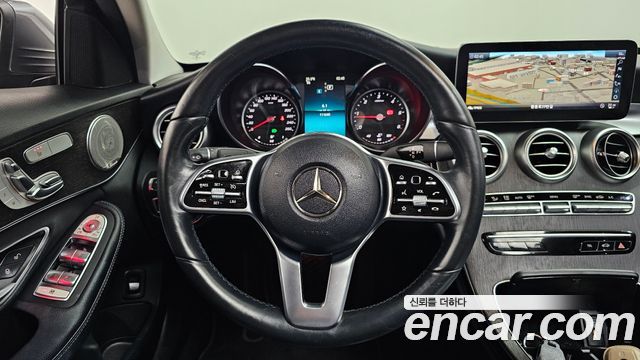 Mercedes-Benz C-Class 2019 — photo 13