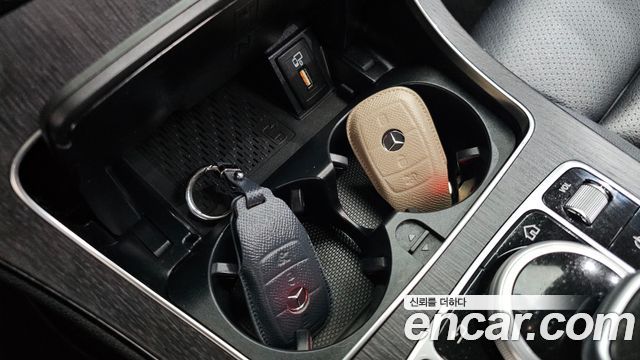 Mercedes-Benz C-Class 2019 — photo 17