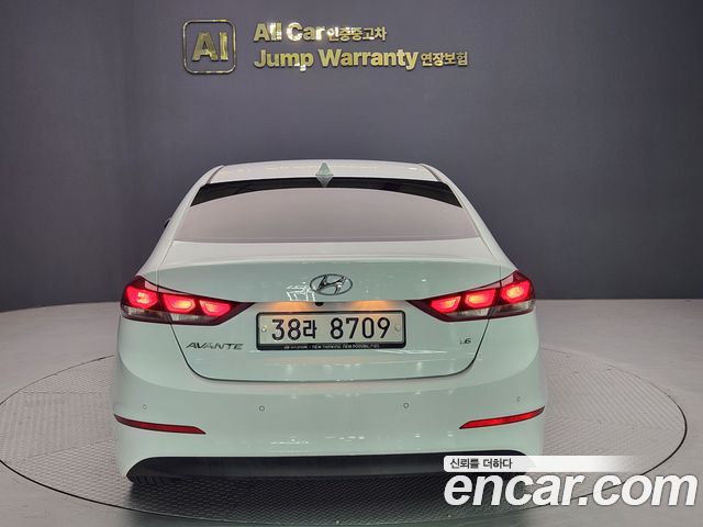 Hyundai AVANTE 2018 — photo 4
