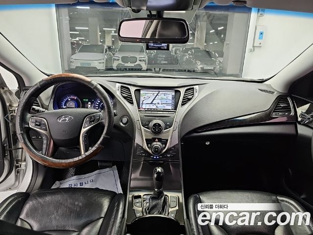 Hyundai Grandeur 2015 — photo 8