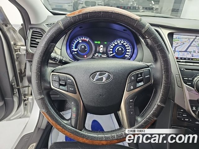 Hyundai Grandeur 2015 — photo 10
