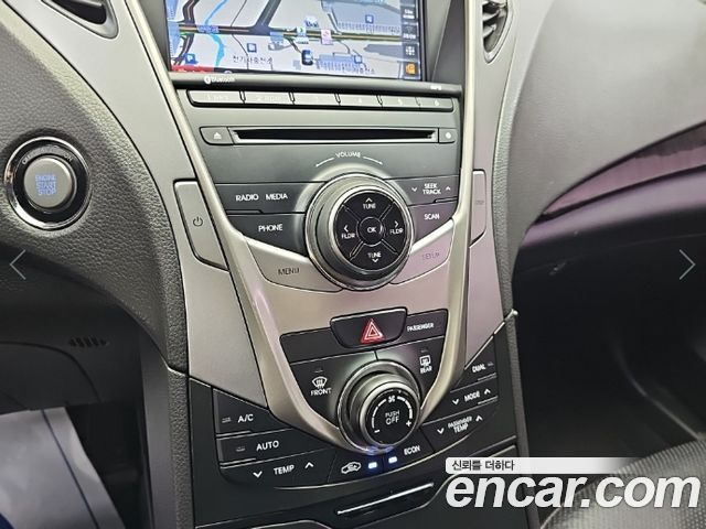 Hyundai Grandeur 2015 — photo 11
