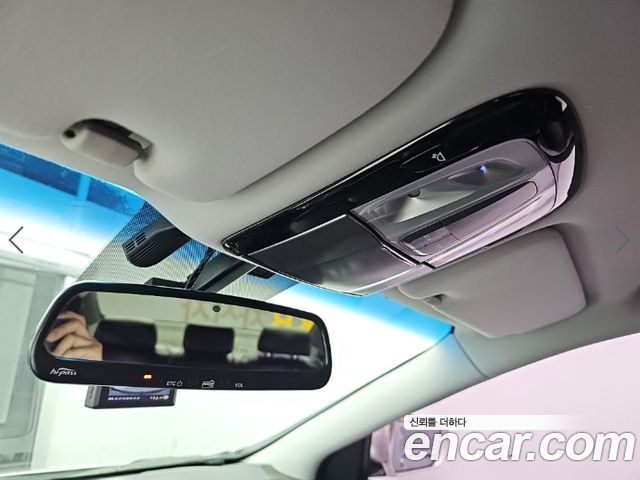 Hyundai Grandeur 2015 — photo 17