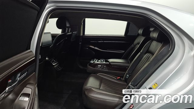 Genesis EQ900 2017 — photo 18