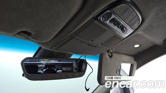 Genesis EQ900 2017 — photo 27